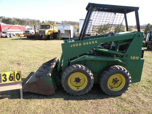 John Deere 125 Skid Steer Loader