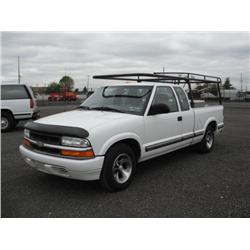 2001 Chevrolet S10 LS Xtra Cab Pickup Truck