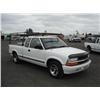 Image 2 : 2001 Chevrolet S10 LS Xtra Cab Pickup Truck