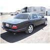 Image 3 : 1999 Jaguar XJR Sedan