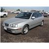 Image 1 : 2002 Hyundai Elantra GT 4-Door Hatchback Sedan