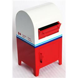 CANADA POST MAILBOX. Coin slot at mail box door. Key present. 9 1/2cm x 17cm x 8cm. Red and White pl