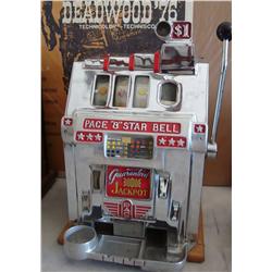 1940's Pace Eight 8 $1 Dollar STAR BELL Cassio Slot Machine
