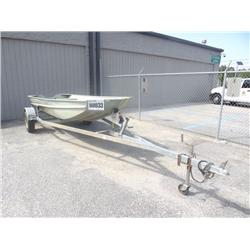 ALUMINUM BOAT W/ TRAILER