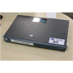 CISCO 2600 4 PORT SWITCH