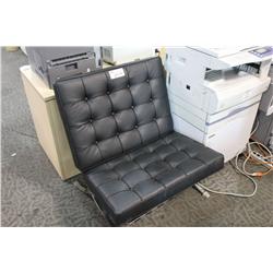 BLACK LEATHER RECEPTION CHAIR