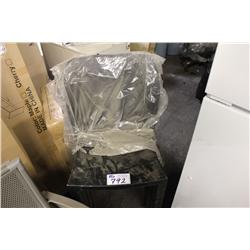 STACK OF 6 STACKING CHAIRS