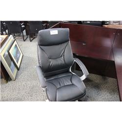BLACK LEATHER HIGHBACK EXECUTIVE CHAIR