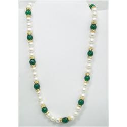 16" Pearl, Green Bead & Roundell Necklace