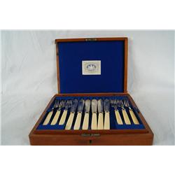 English Sheffield fish set in orig box - serves 12