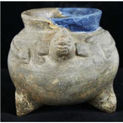 Native Am. pot w three legs - turtle effigies