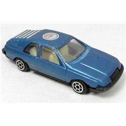 RENAULT NO. 410 DIE CAST METAL TOY CAR