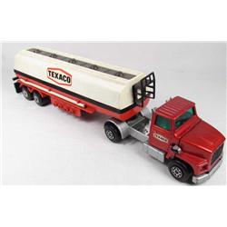 MATCHBOX SUPER KINGS FORD TEXACO DIE CAST AND PLASTIC TOY TRUCK AND TRAILER