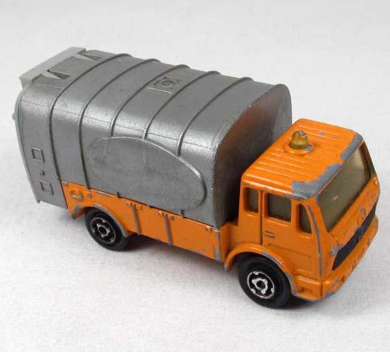 majorette mercedes truck