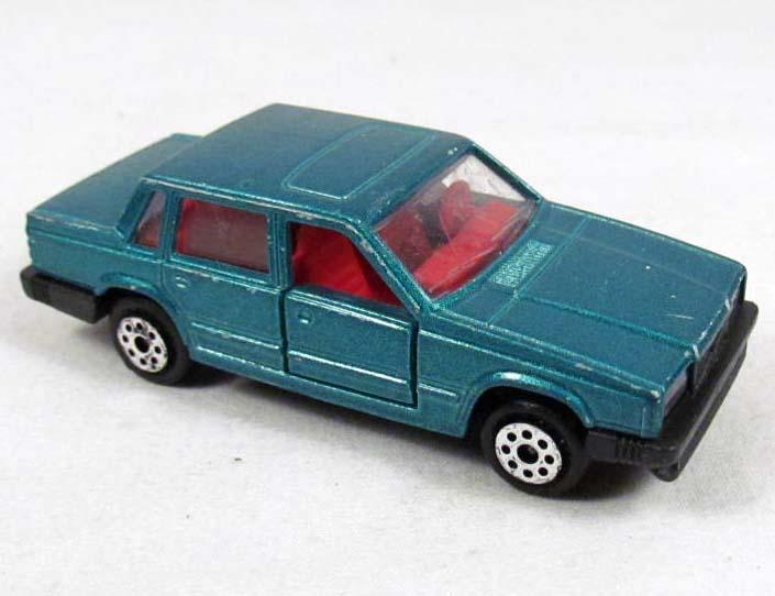 MAJORETTE VOLVO 760 GLE DIECAST TOY CAR ile ilgili görsel sonucu
