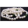 Image 2 : 18" Triple Strand Pearl Necklace