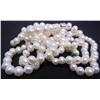 Image 4 : 18" Triple Strand Pearl Necklace
