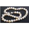 Image 2 : 16" Tri-Color Fresh Water Pearl Necklace