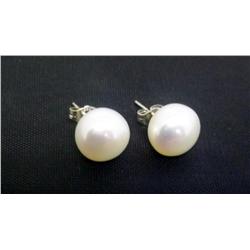 Pearl Earring Set