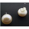Image 3 : Pale Peach Pearl Earring Set