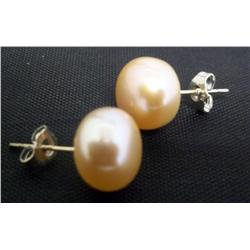 Pale Peach Pearl Earring Set