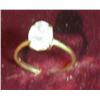 Image 1 : 1861. Ladies 14K Gold Ring with White Topaz.