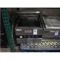 HOLLYMATIC MOD: LV 10 G VACUUM MACHINE, 110V