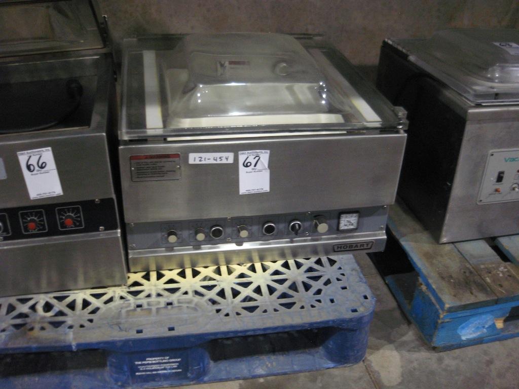 HOBART MOD HT190G VACUUM MACHINE, 110V