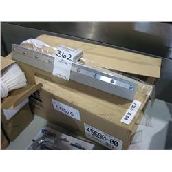 NEW CARLISLE 18" SQUEEGEE (X2)