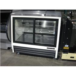 TRUE MOD: TSID-48-4L 48" LOW HEIGHT DELI CASE