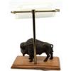 Image 3 : FIGURAL BUFFALO SINGLE BULB DESK LAMP ON WOOD BASE
