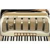Image 2 : VINTAGE GERMAN HOHNER PIROLA III S ACCORDION