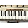Image 3 : VINTAGE GERMAN HOHNER PIROLA III S ACCORDION