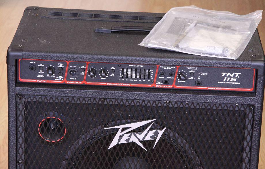PEAVEY TNT 115 CASE AMPLIFIER