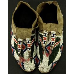 Pair 1870-1890's Sioux moccasins