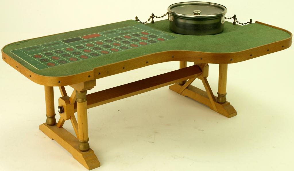 Miniature salesman sample size roulette table