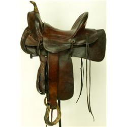 Large square skirt 8 string saddle