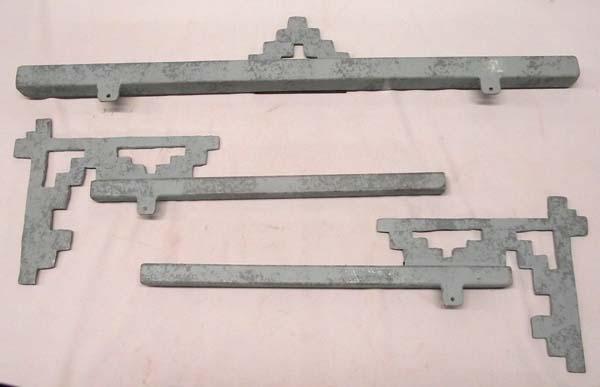 West By South West Adjustable Metal Rug Hanger