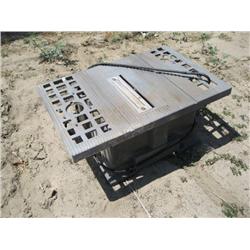 Mikita Table Saw
