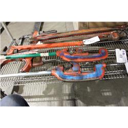 3 RIDGID HEAVY DUTY PIPE CUTTERS & 3 LARGE PIPE