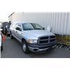 Image 1 : 2005 GREY DODGE RAM 2500 4DR PICK UP