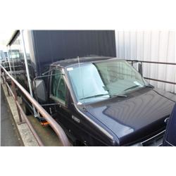 1999 BLUE FORD E-350 SUPER DUTY CUBE VAN