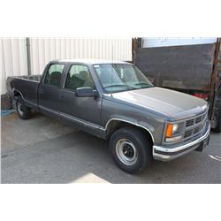 2000 GREY CHEVROLET C3500 PICK UP