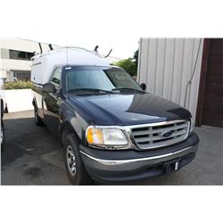 2001 BLUE FORD F-150 XL 2DR PICK UP