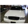 Image 1 : 2007 WHITE FORD CROWN VICTORIA POLICE SERIES 4DR