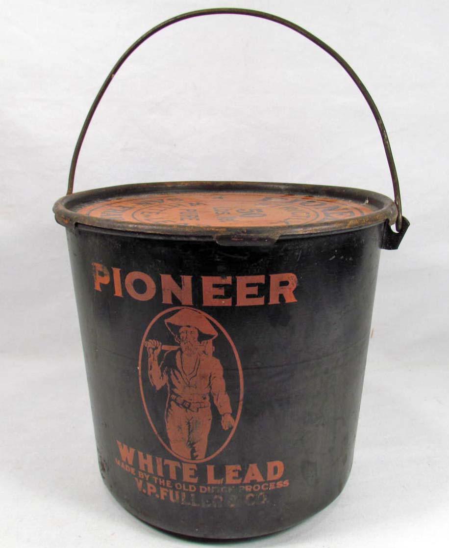 VINTAGE PIONEER WHITE LEAD ADVERTISING PAINT CAN W/ LID AND HANDLE