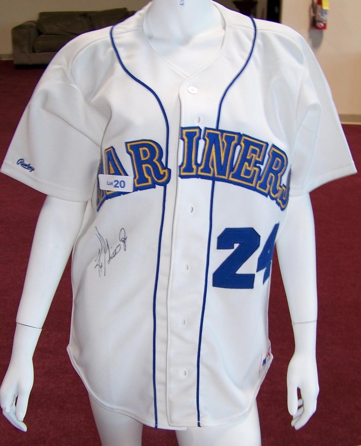Ken Griffey Jr. Signed Mariners Jersey.