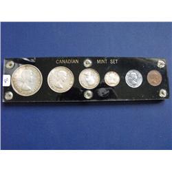 SILVER CANADIAN MINT SET 1953