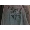Image 9 : Lord of the Rings Cast Autographed T-Shirt