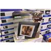 Image 1 : LOT OF 2 MUSTEK PF-T80B DIGITAL PHOTO FRAMES & A